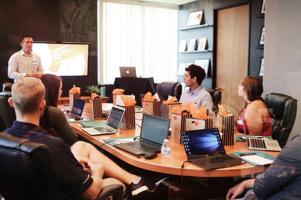 What Are Agile, Scrum and Waterfall in Project Management? A Beginner’s Guide